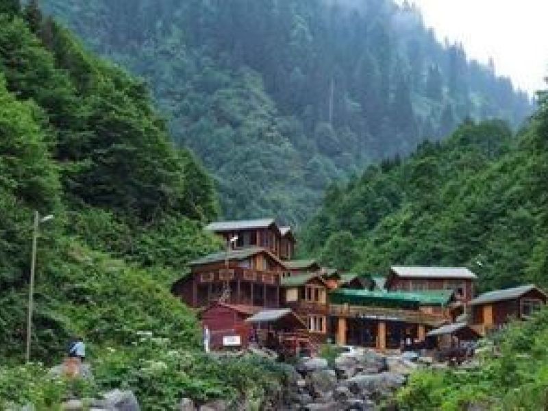 5 GECE KONAKLAMALI DOĞU KARADENİZ BATUM TURU