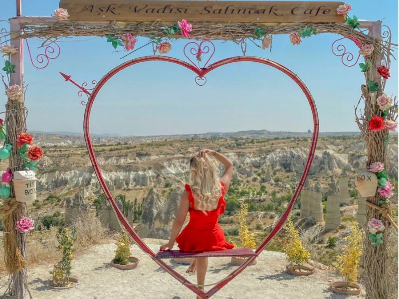 DENİZLİ ÇIKIŞLI KAPADOKYA PERİ BACALARI TURU