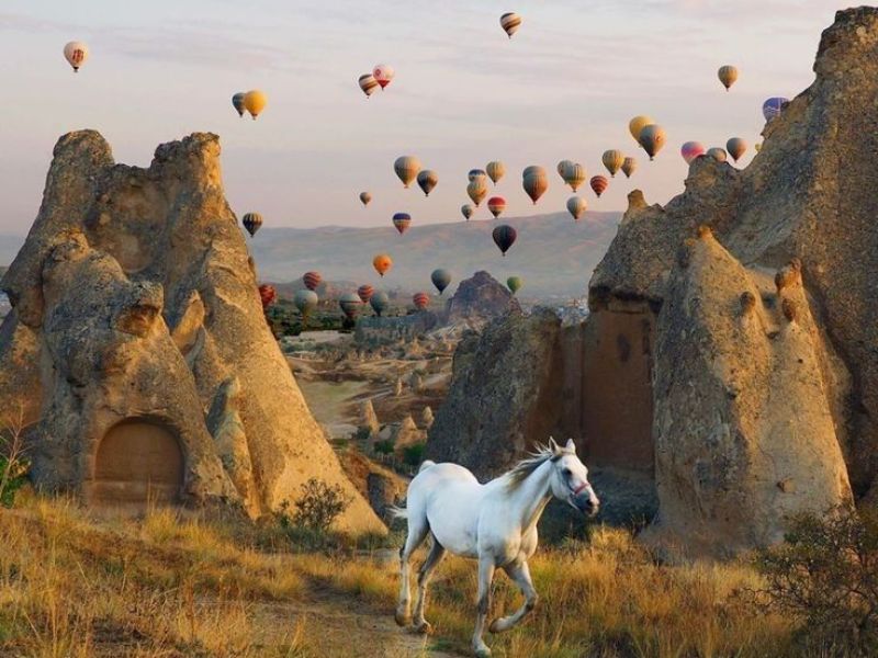 DENİZLİ ÇIKIŞLI KAPADOKYA PERİ BACALARI TURU